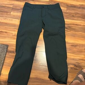 Green regular fit lulu pants